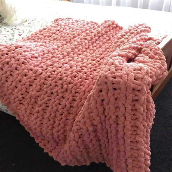 Chunky Knit Blanket - Beautiful Home Decor Throw - Soft Chenille Yarn