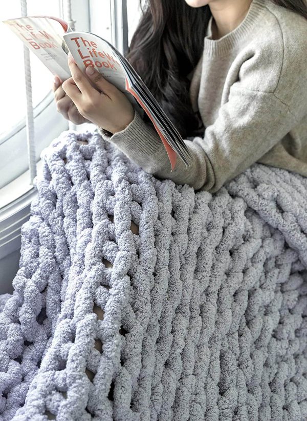 Chunky Knit Blanket - Beautiful Home Decor Throw - Soft Chenille Yarn