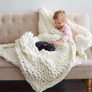 Chunky Knit Blanket - Beautiful Home Decor Throw - Soft Chenille Yarn