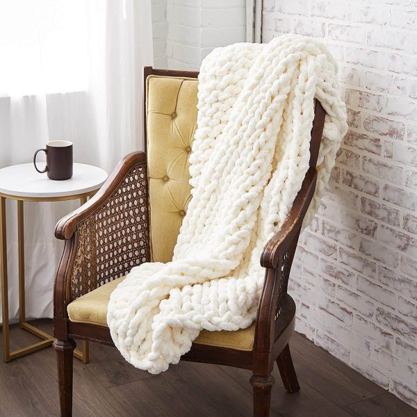 Chunky Knit Blanket - Beautiful Home Decor Throw - Soft Chenille Yarn